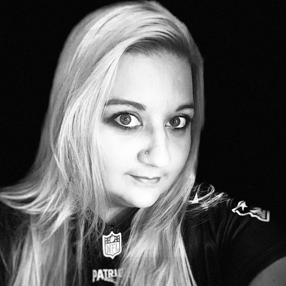 Meet your Posher, Joeana - Picture 1 of 1